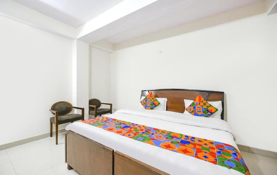 Hotel Gt International Tājganj Exterior foto