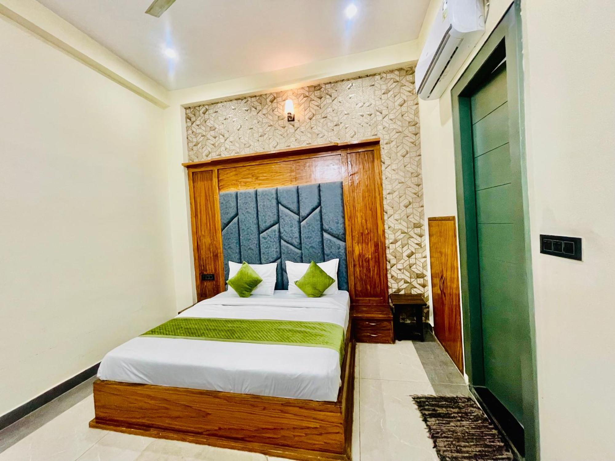 Hotel Gt International Tājganj Exterior foto